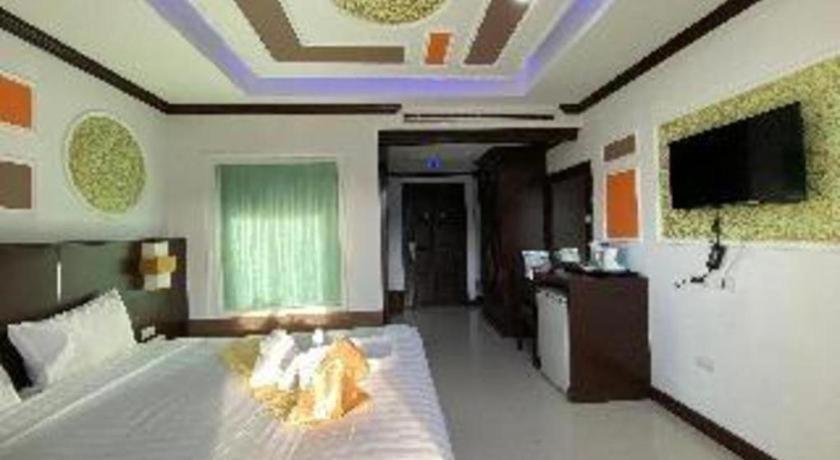 Hotel Azure Bangla Phuket Patong Exterior foto