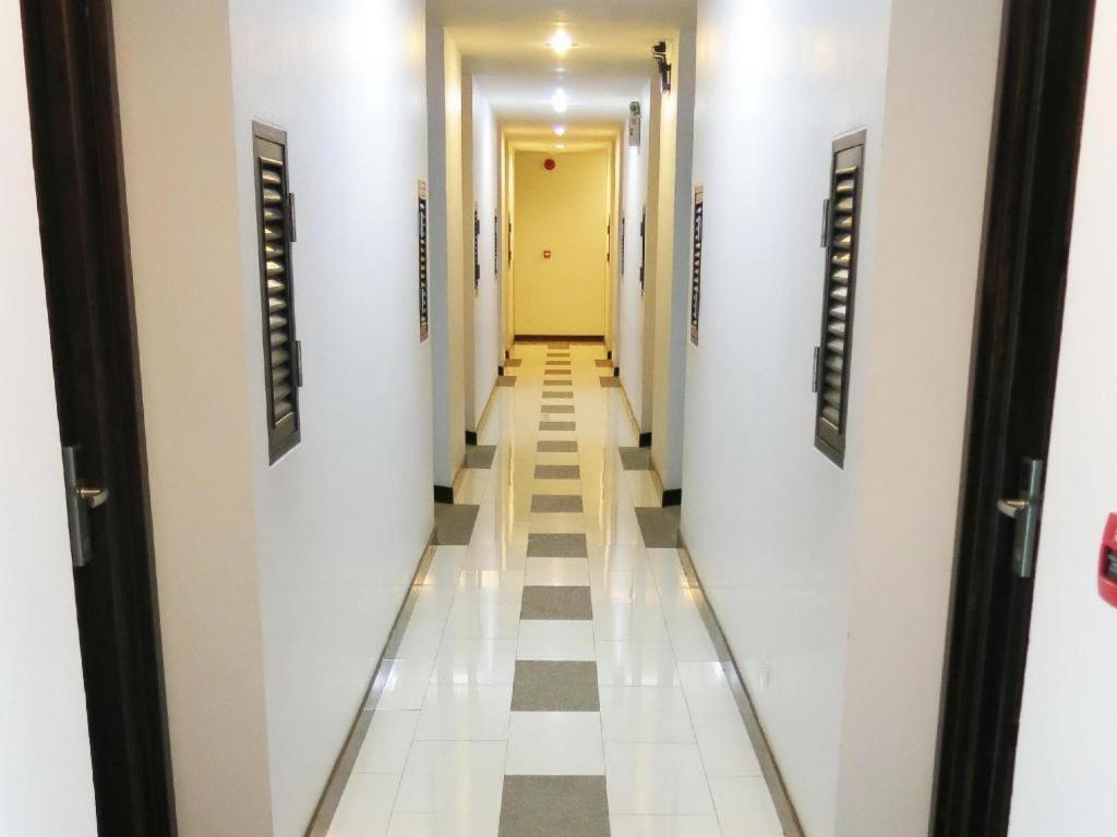 Hotel Azure Bangla Phuket Patong Exterior foto