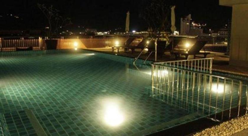 Hotel Azure Bangla Phuket Patong Exterior foto